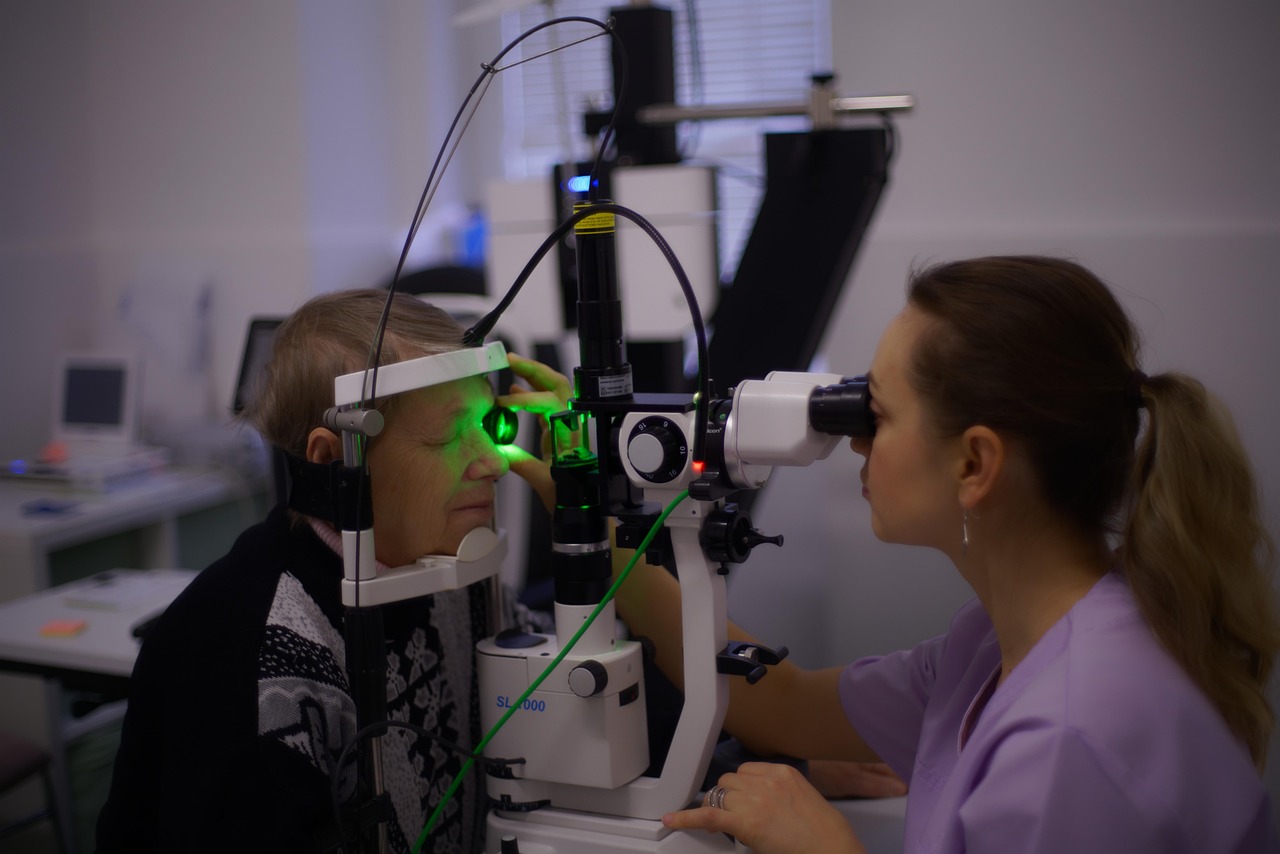 independent optometry clinic Broadway Avenue Saskatoon